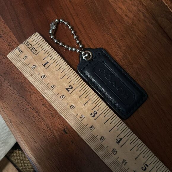 Like New Coach Tag - Picture 4 of 4